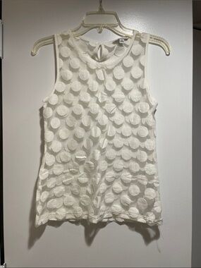 Banana Republic Women’s White Textured Dot Sleeveless Top